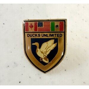 Vintage Ducks Unlimited‎ Canada USA Mexico North America Shield Hat Lapel Pin